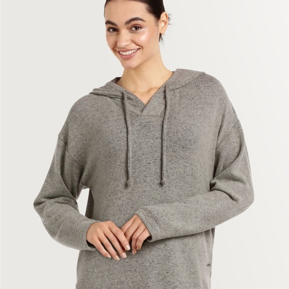 EUC | Hyba / Reitmans - Brushed Hooded Pullover | Size Medium - Picture 2 of 7